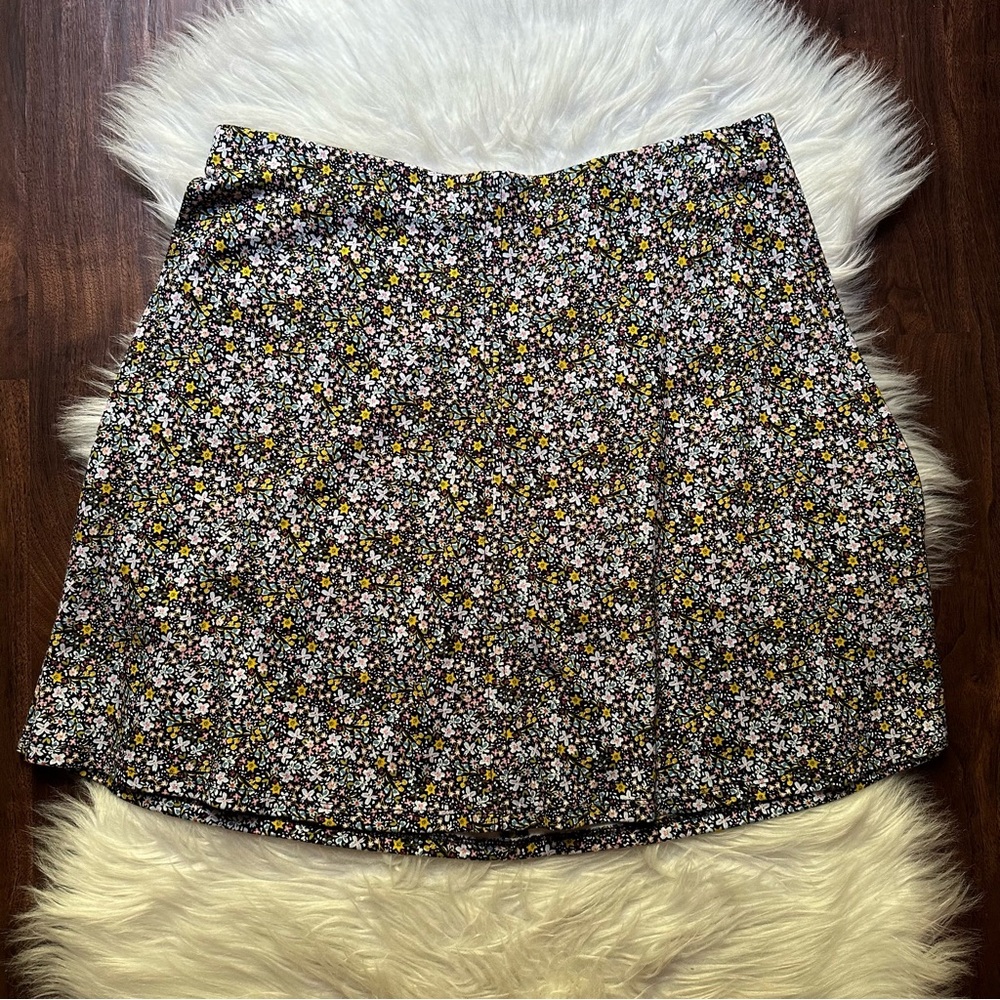 Loft Petite Floral Ponte Flippy Skirt